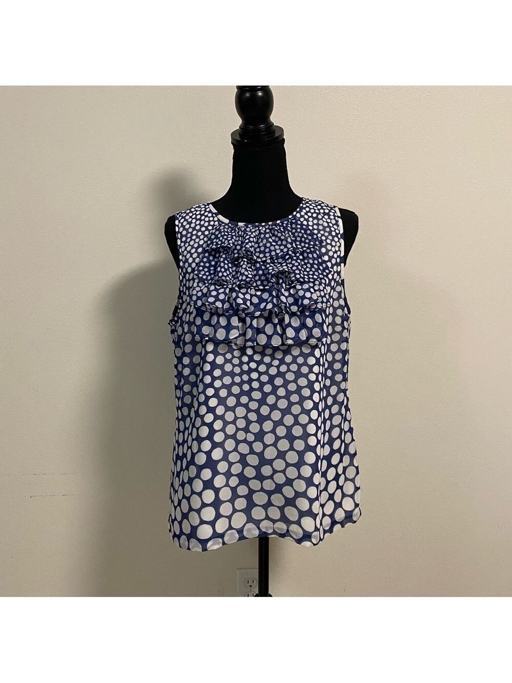 Trina Turk Sleeveless Ruffled Blouse Blue & White Polka Dots Size Large